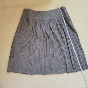 Banana Republic Gray Pleated Midi Skirt
